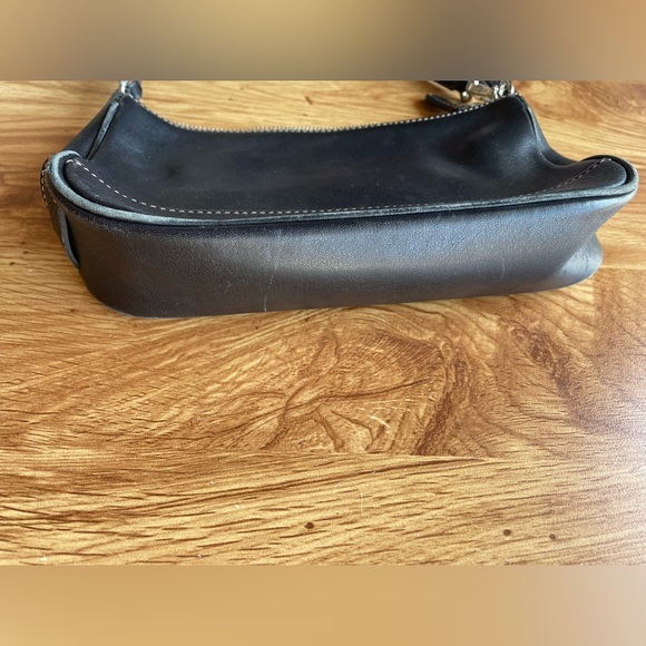 Coach | Demi Leather Baguette Shoulder Bag 7785 - Black - Picture 4 of 12